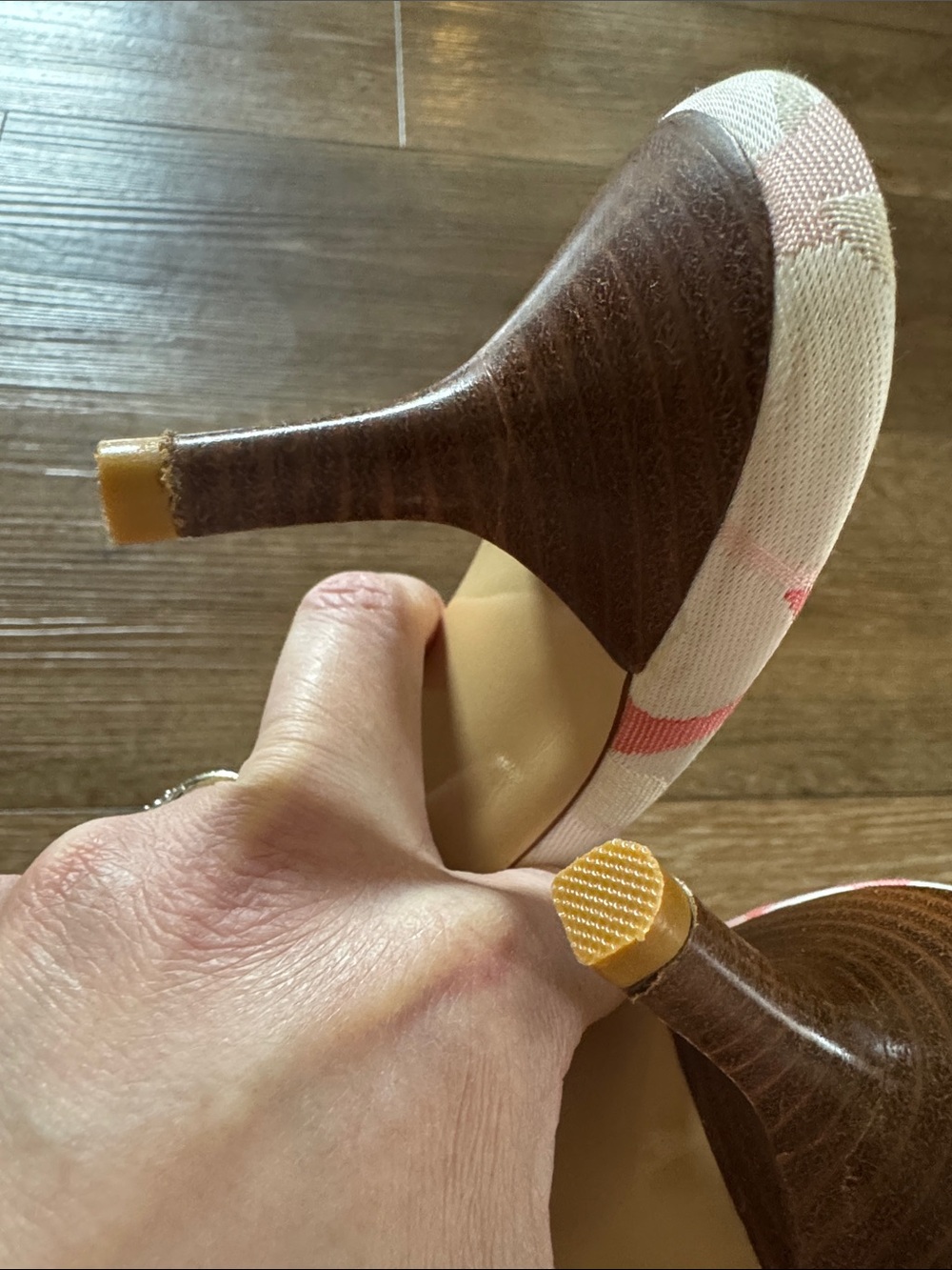 Coach y2k pink optic rare kitten heels size 8 - Picture 12 of 15